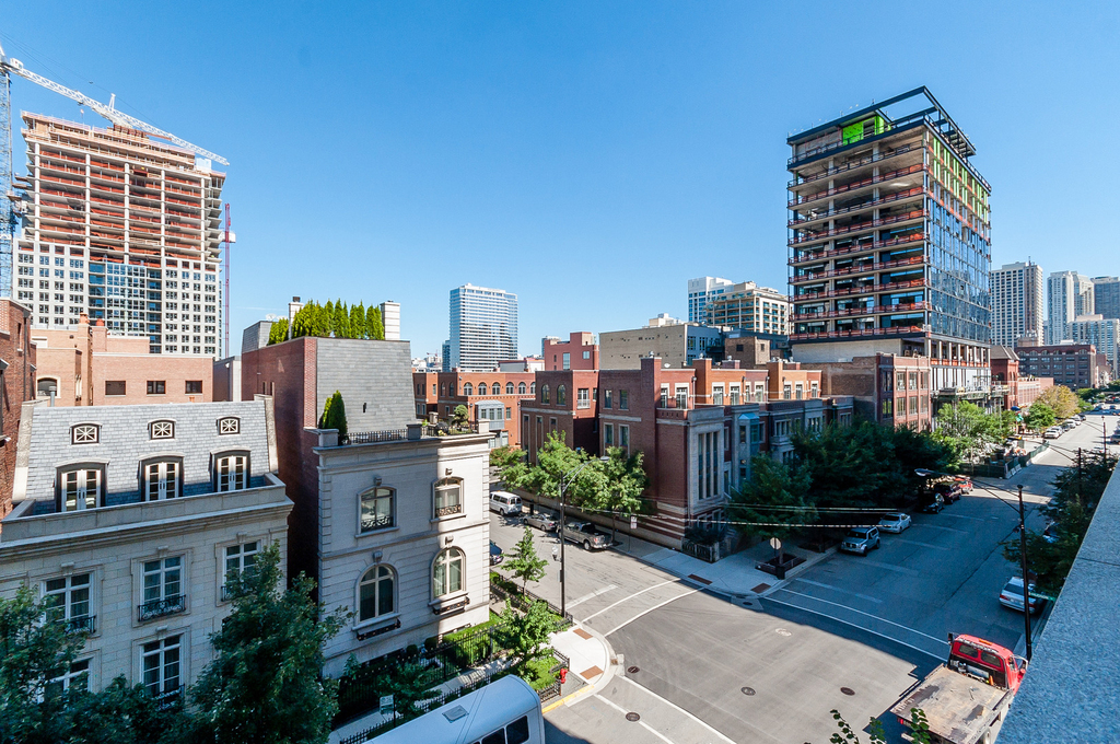451 W Huron Street - Photo 20
