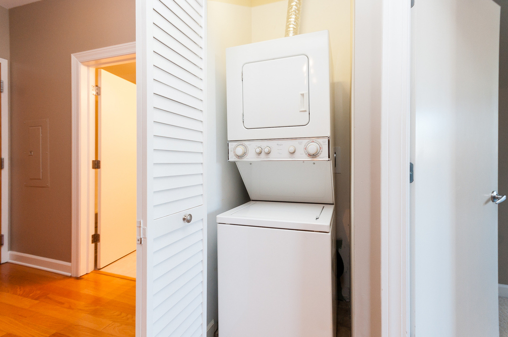 451 W Huron Street - Photo 15