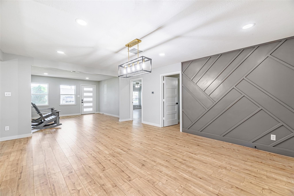 8518 Cedel Dr - Photo 6