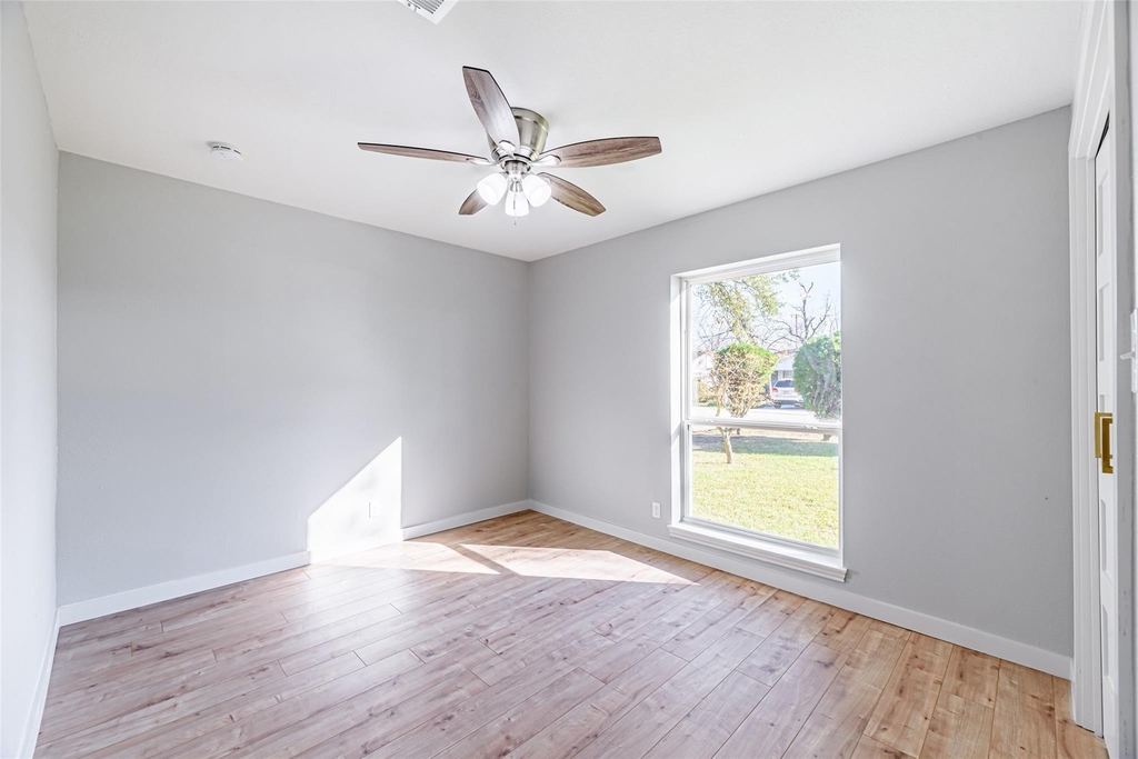 8518 Cedel Dr - Photo 21