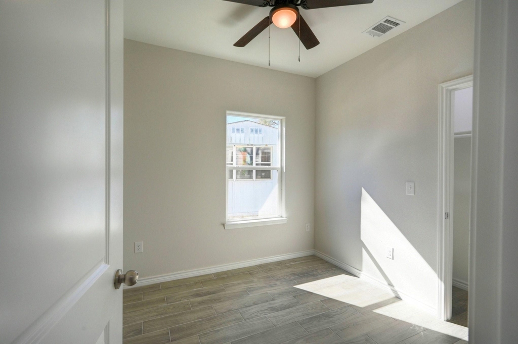 10085 Calendar Street - Photo 12