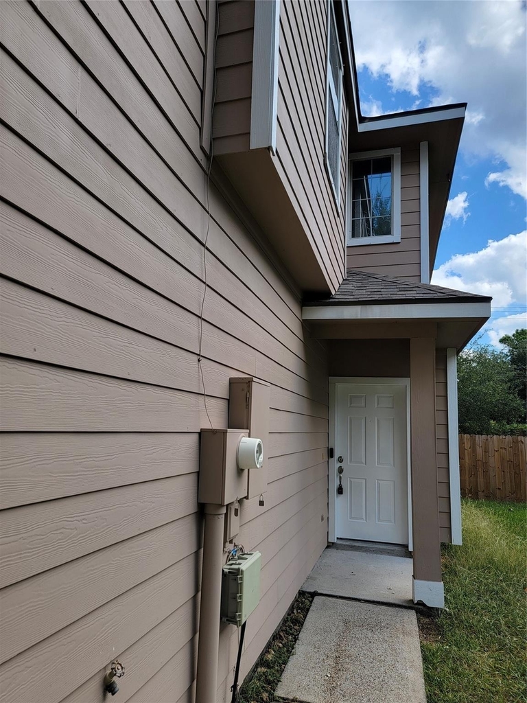 424 Folk Crest Lane - Photo 1