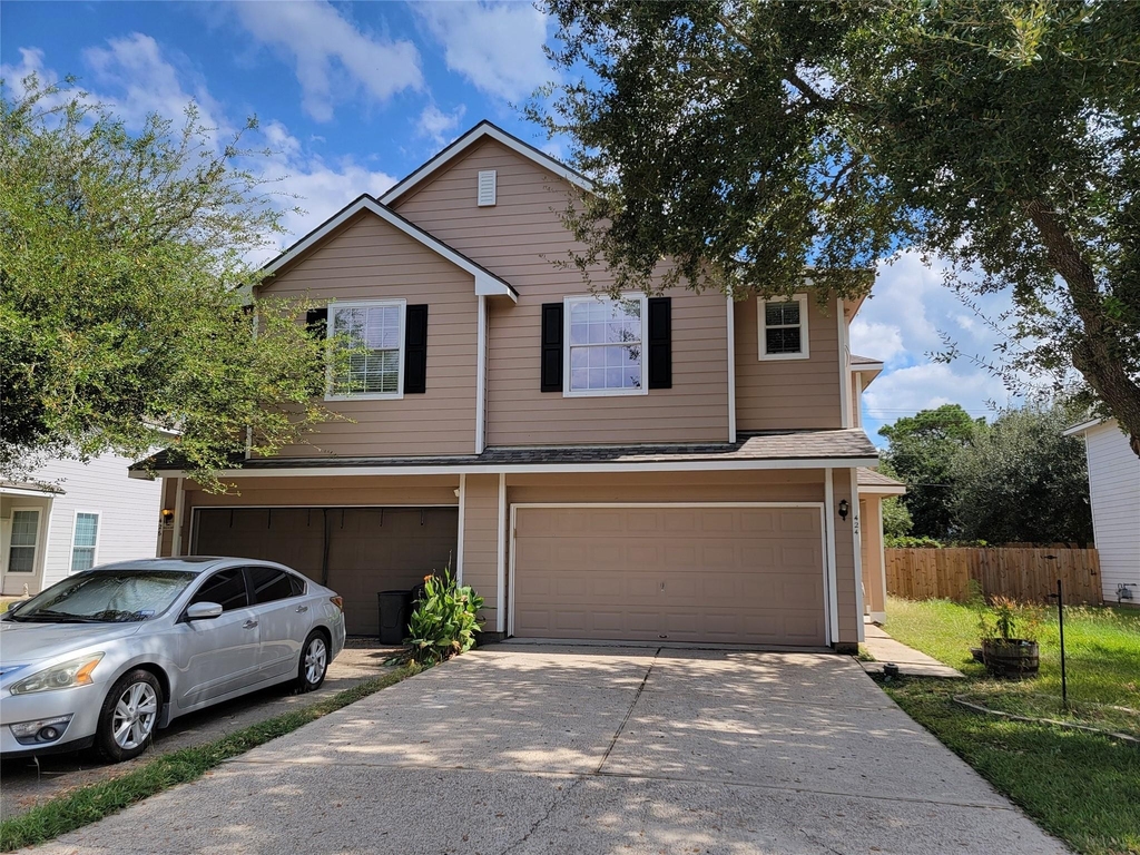424 Folk Crest Lane - Photo 0