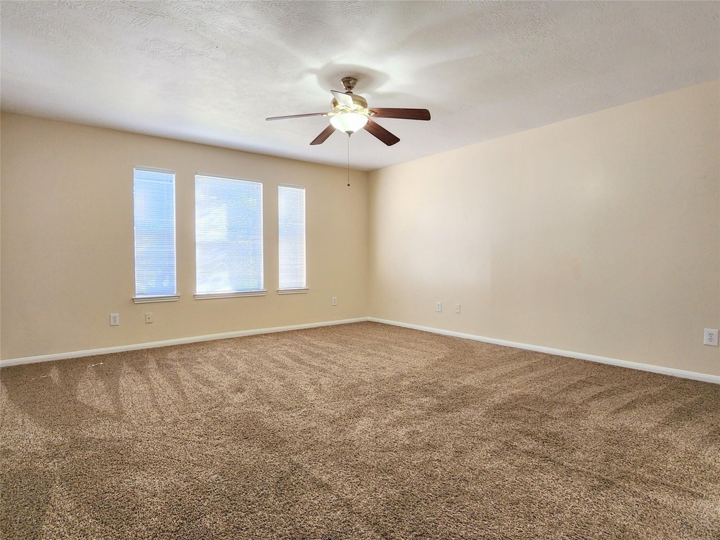 18123 Noble Forest Drive - Photo 15