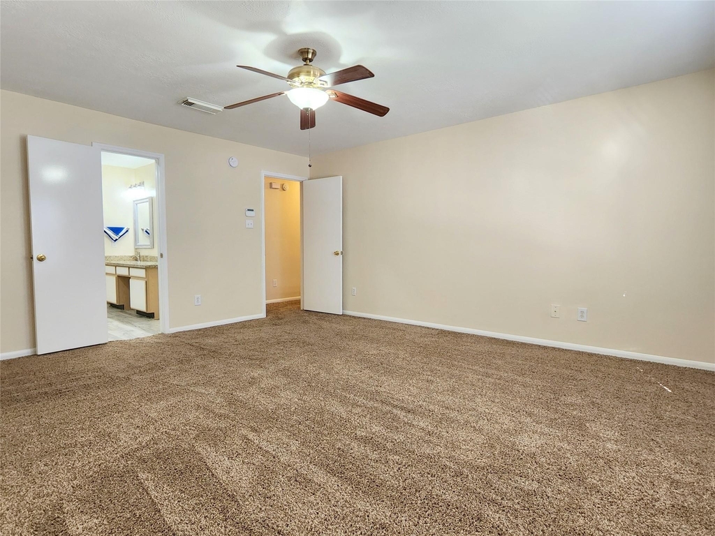 18123 Noble Forest Drive - Photo 16