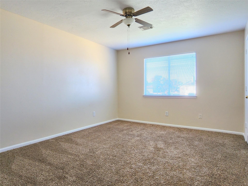 18123 Noble Forest Drive - Photo 21
