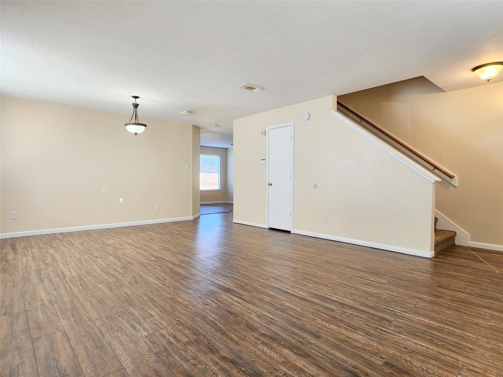 18123 Noble Forest Drive - Photo 3
