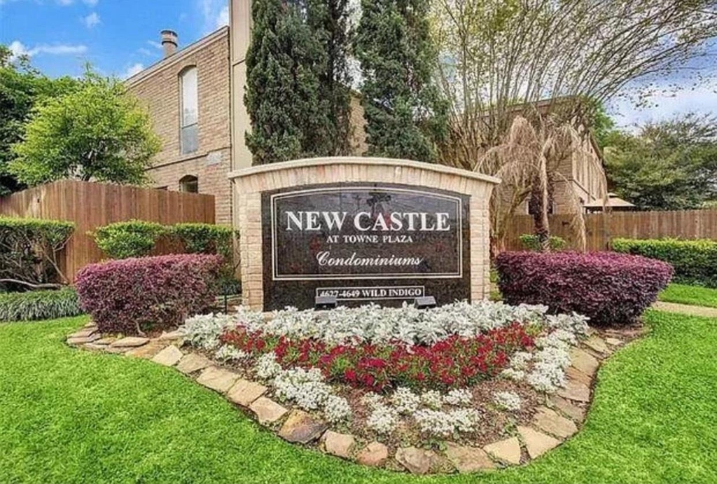 4635 Wild Indigo Street - Photo 0
