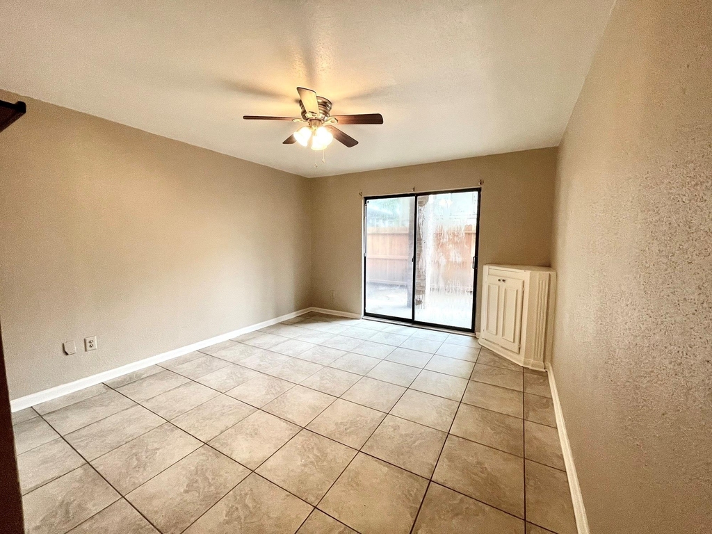 4635 Wild Indigo Street - Photo 10