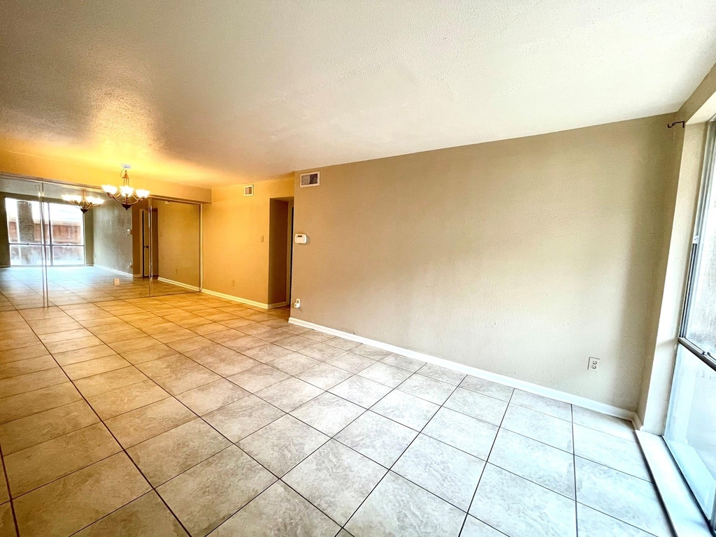 4635 Wild Indigo Street - Photo 6