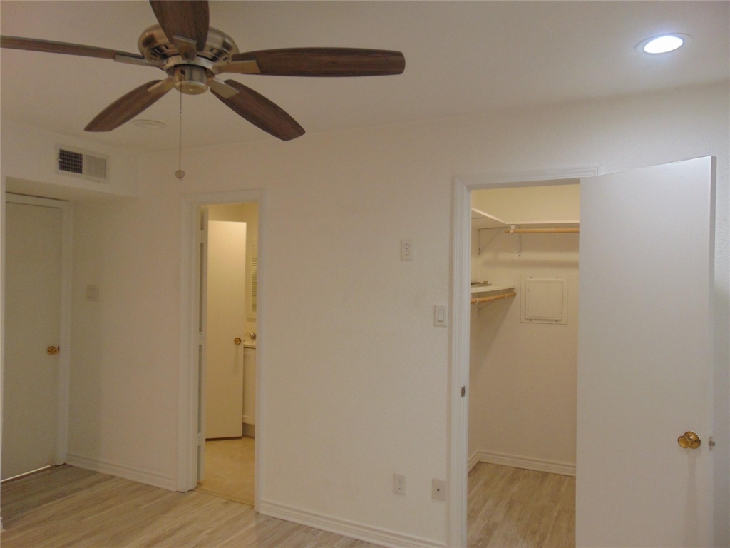 3220 69th Street - Photo 26