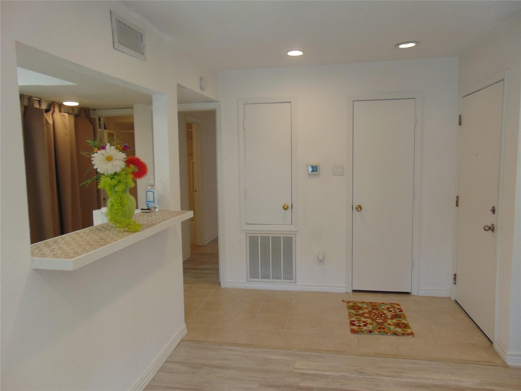 3220 69th Street - Photo 9