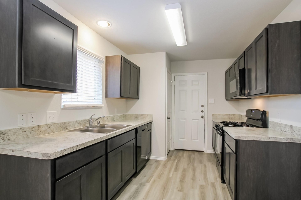 8514 Oak Grove Church Street - Photo 0