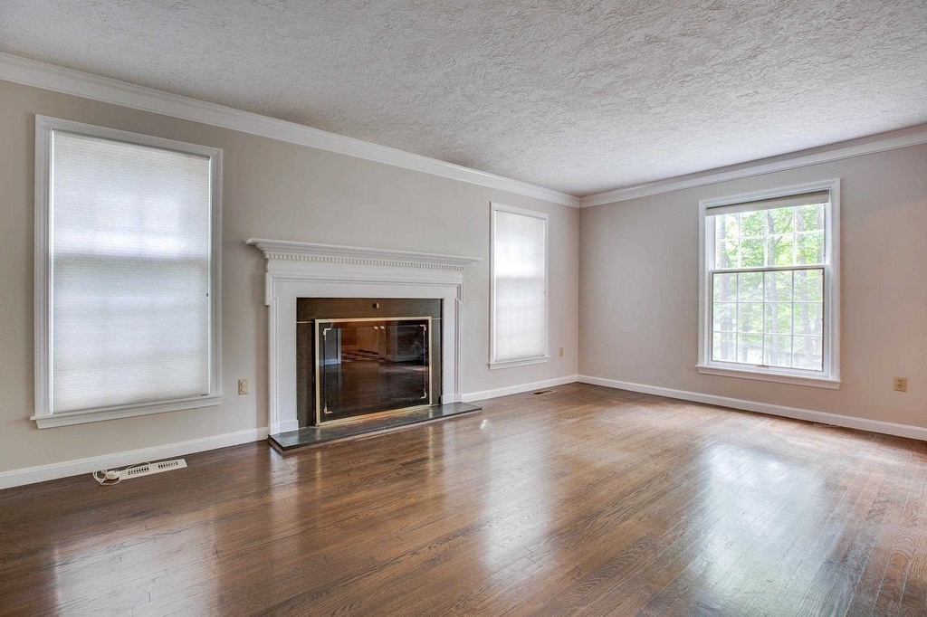 27 Buttonwood - Photo 3