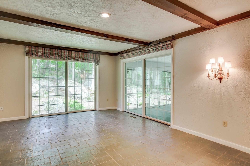 27 Buttonwood - Photo 11