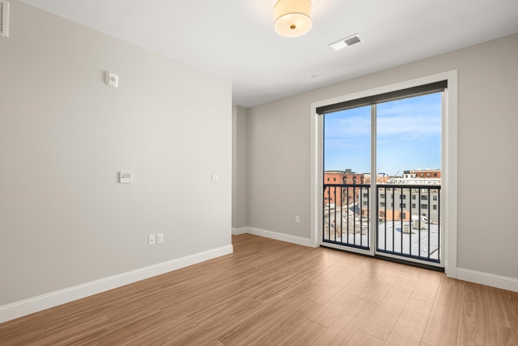 99 Foundry - Photo 9
