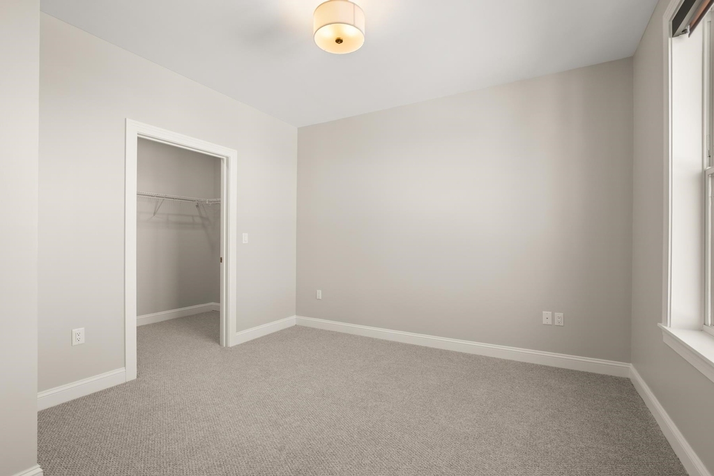 99 Foundry - Photo 15