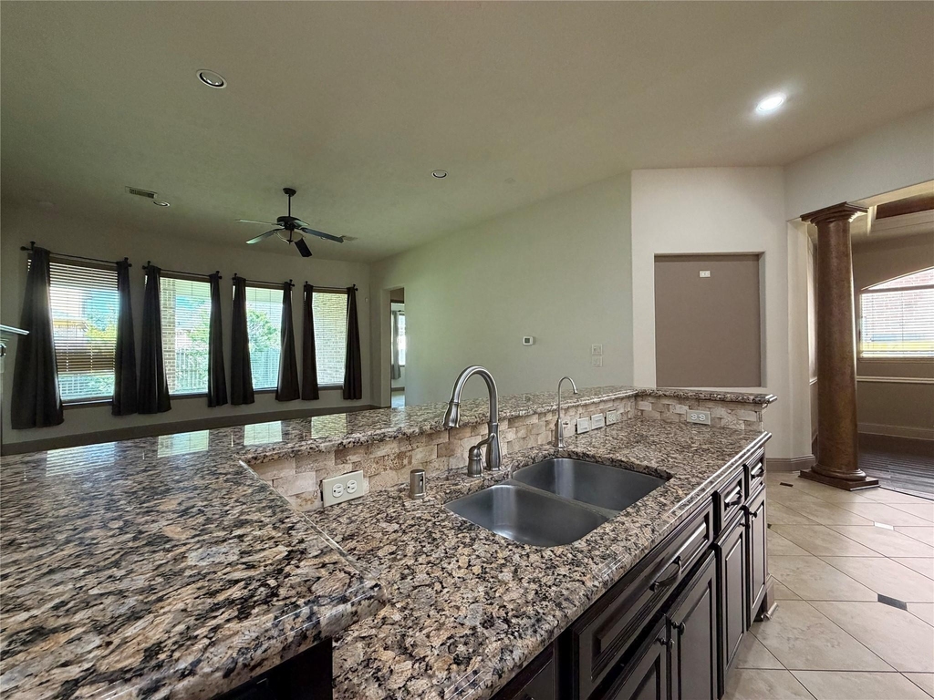 6223 Duke Trail Lane - Photo 10