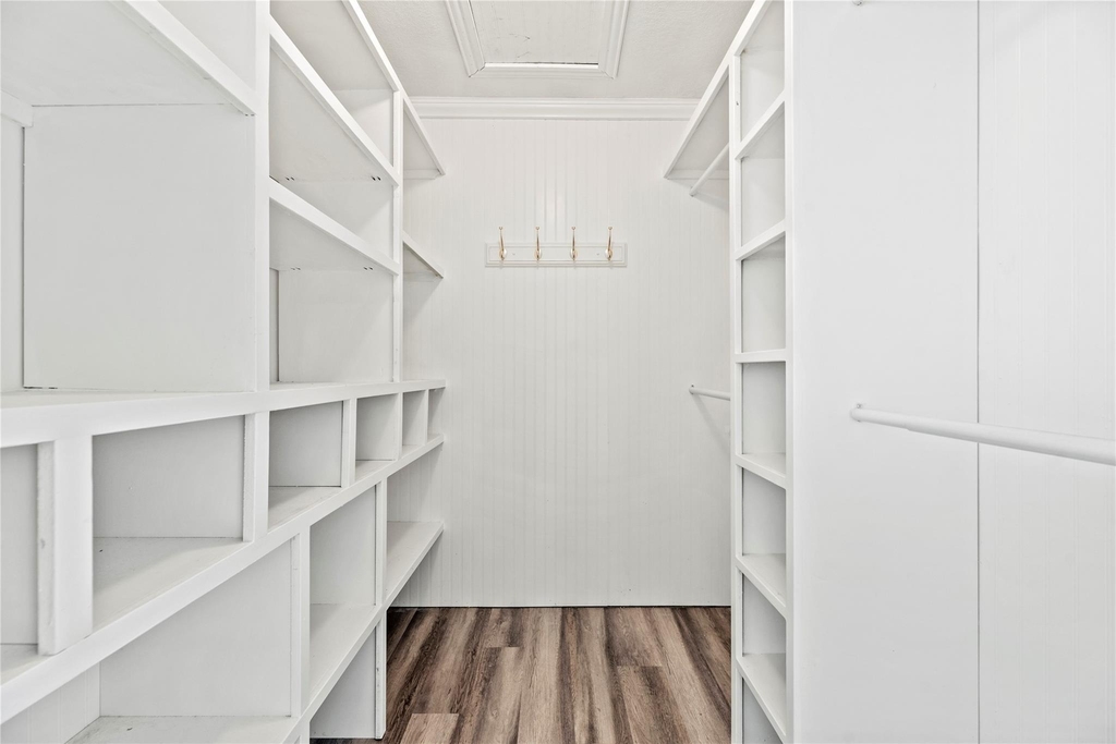 6215 Lake Chase Court - Photo 27