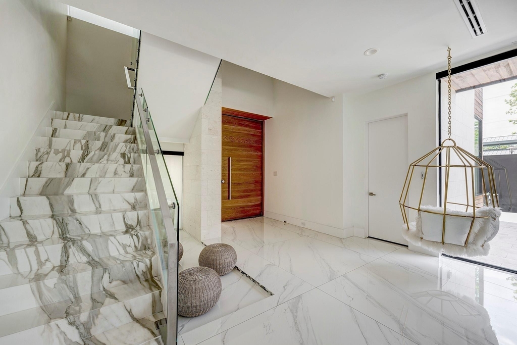4028 Chatham Lane - Photo 1