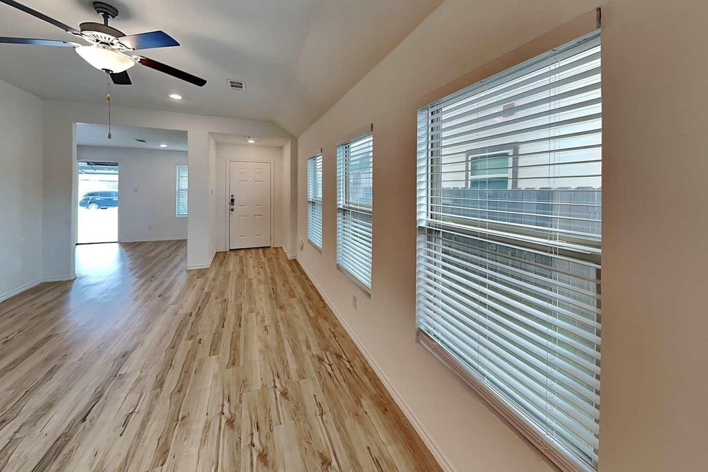 18727 Faustina Way - Photo 1