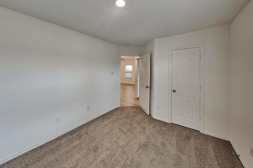 18727 Faustina Way - Photo 12