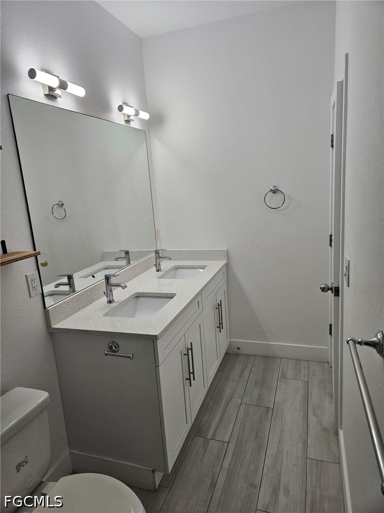 4425 Sw Santa Barbara Place - Photo 5
