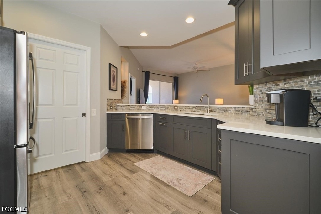 9190 Southmont Cove - Photo 14