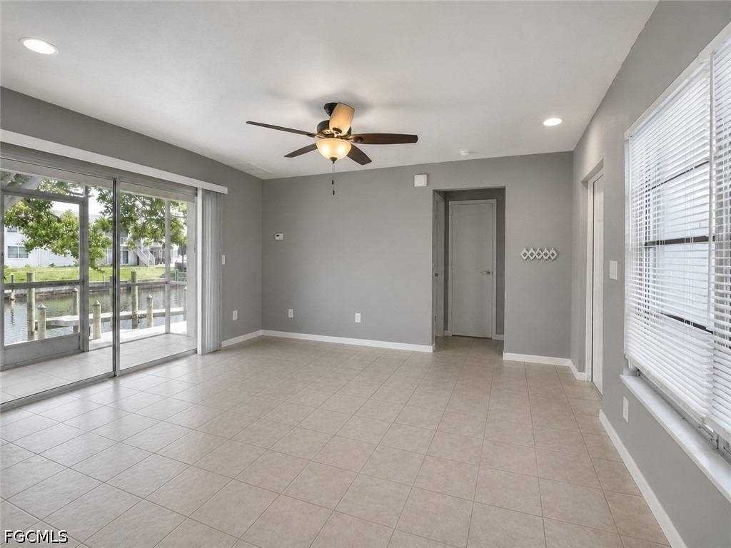 1107 Se 46th Lane - Photo 2