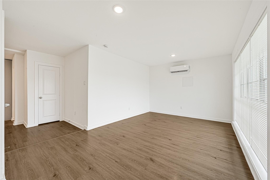 7537 Westover Street - Photo 3