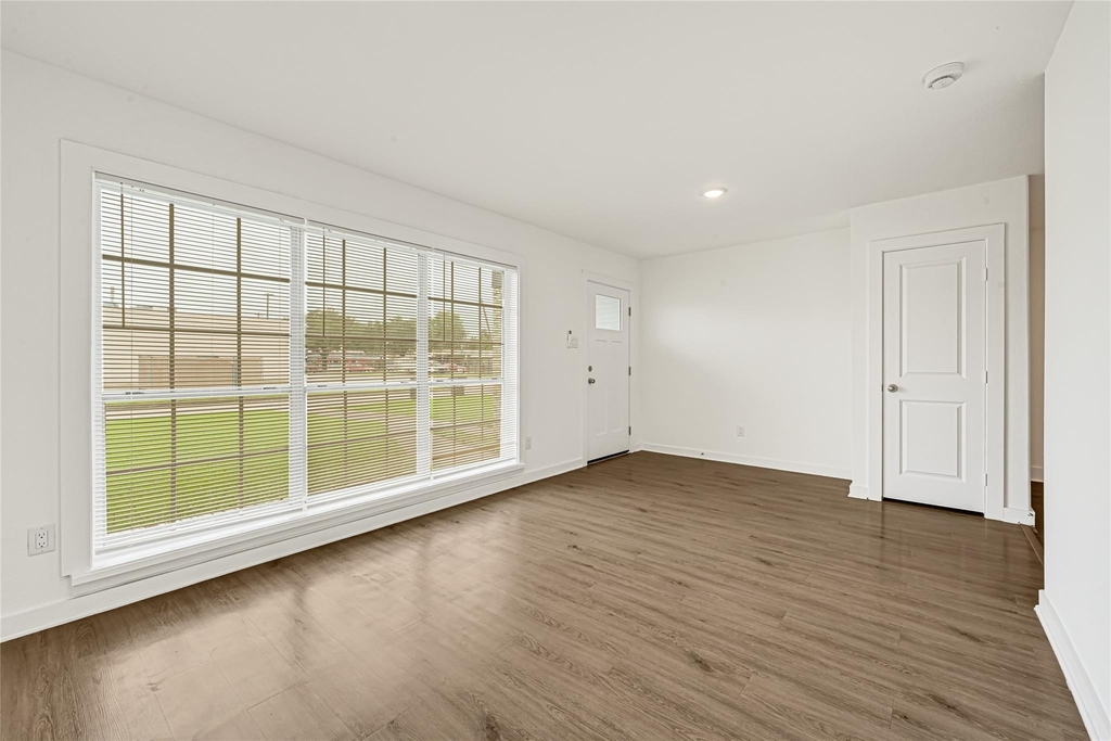 7537 Westover Street - Photo 4