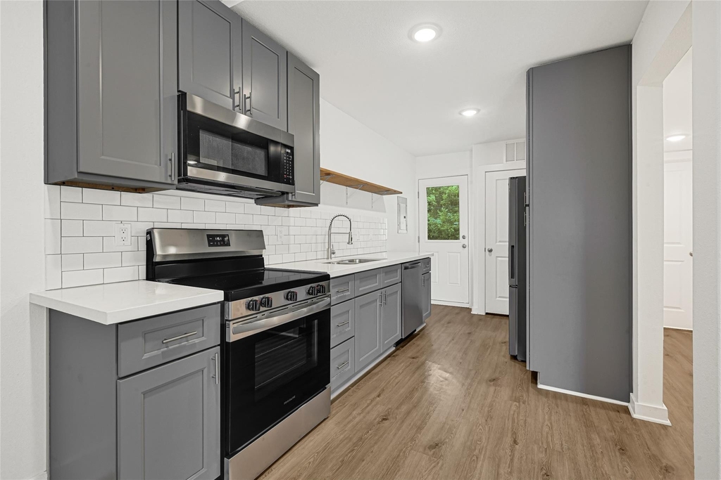 7537 Westover Street - Photo 2
