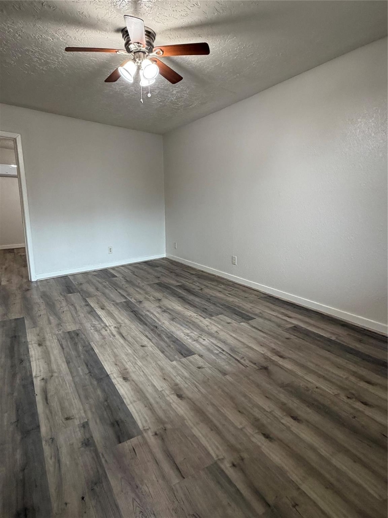 4811 Oakland Street - Photo 7