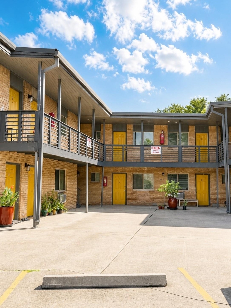 4811 Oakland Street - Photo 16