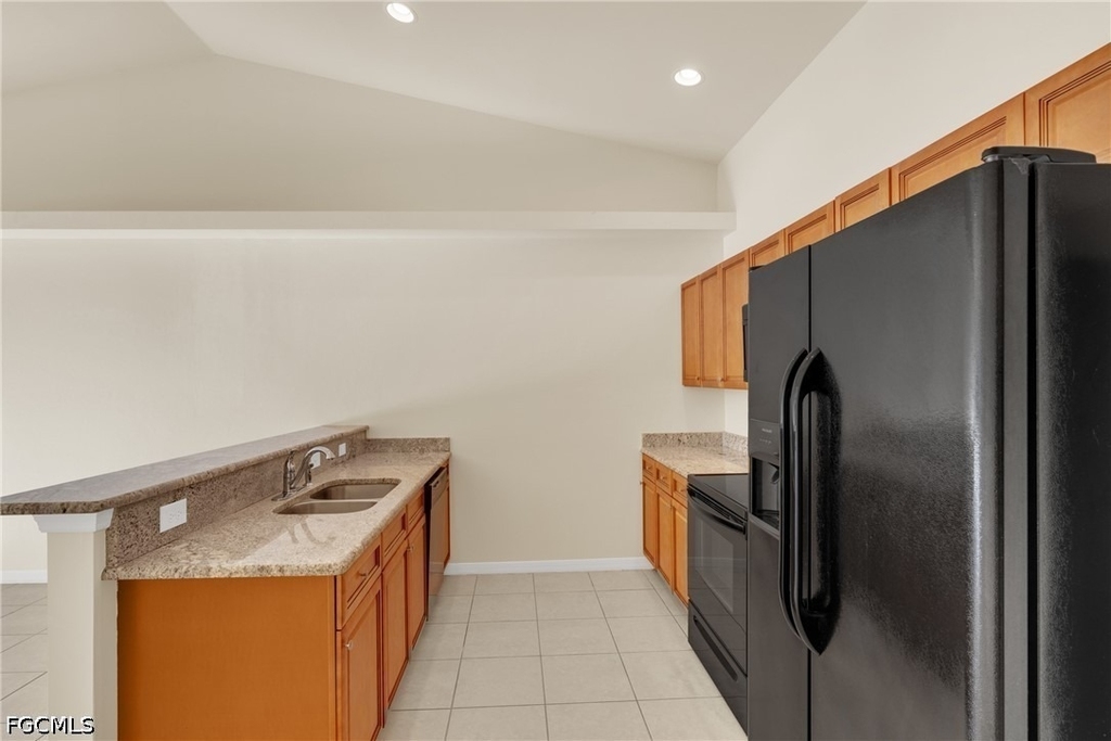 4623 Sw 7th Place - Photo 4