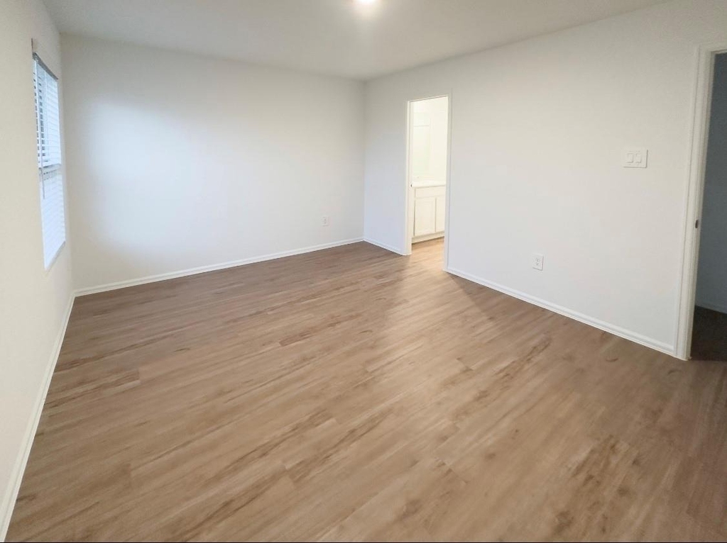 2802 Via Augusta Drive - Photo 15