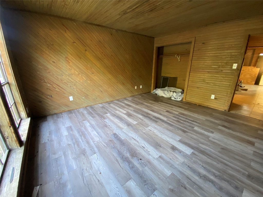 22358 Piney Point E - Photo 8