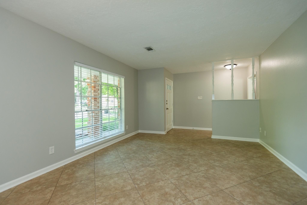 7403 Tall Pines Drive - Photo 3