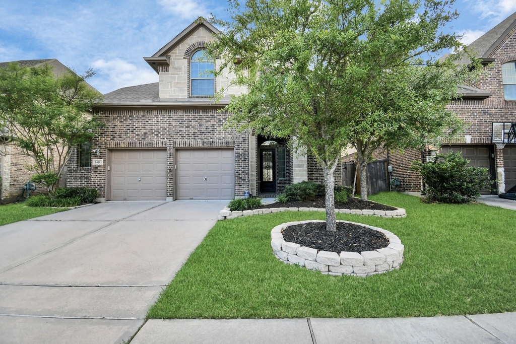 14811 Diane Manor Lane - Photo 0