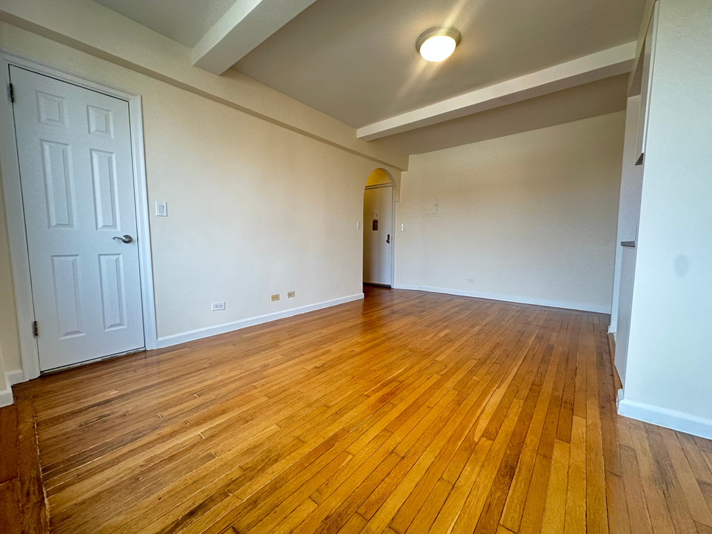 850 Amsterdam Avenue - Photo 0