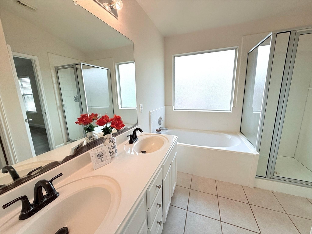 26430 Richwood Oaks Drive - Photo 23