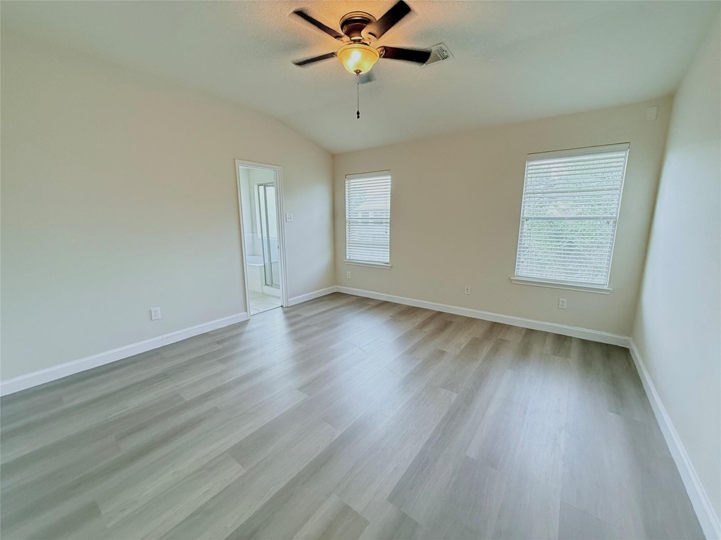26430 Richwood Oaks Drive - Photo 22