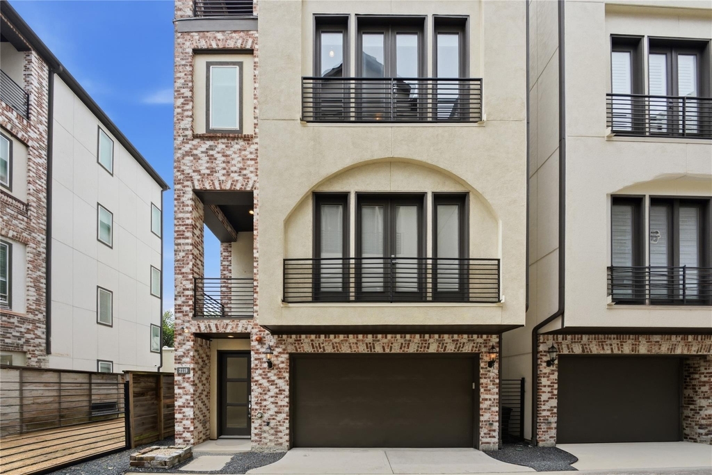 2119 Taft Street - Photo 3