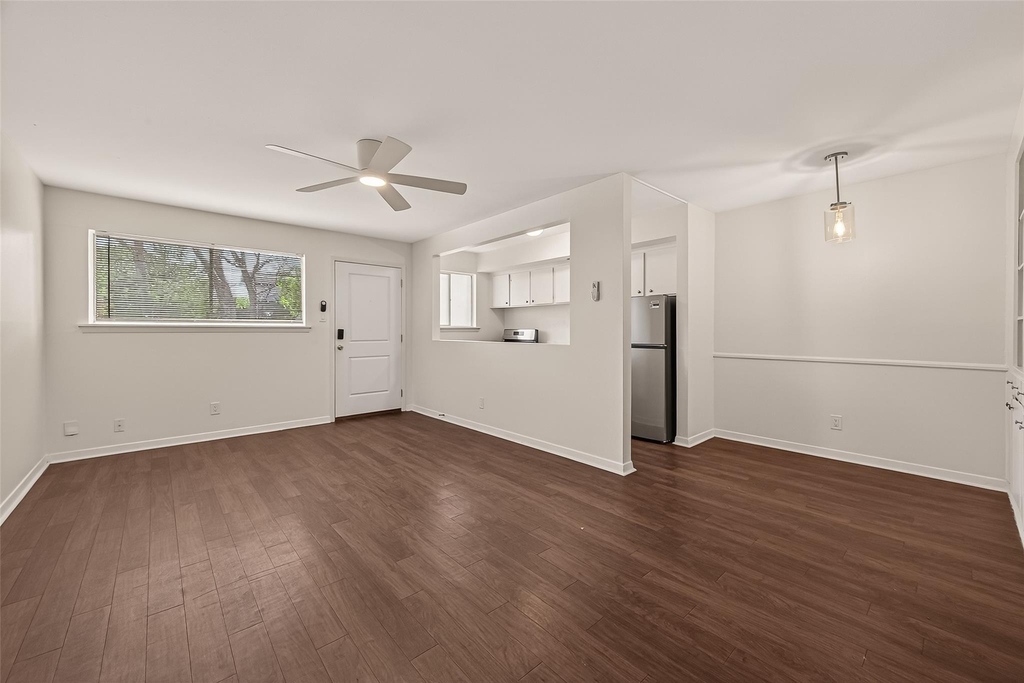1217 Heights Boulevard - Photo 3