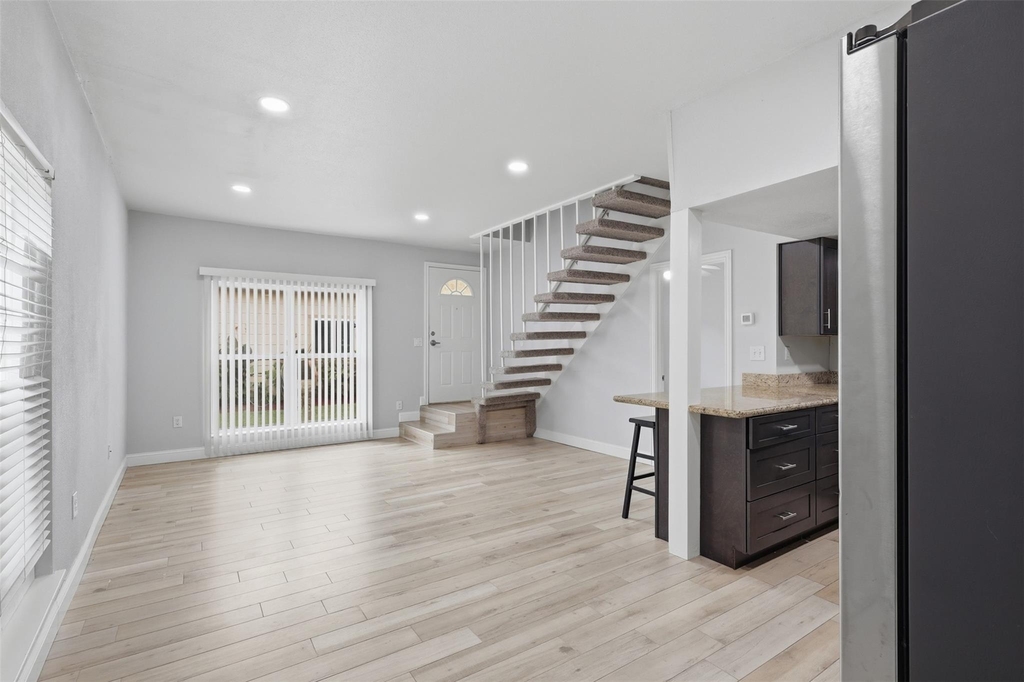811 Threadneedle Street - Photo 3