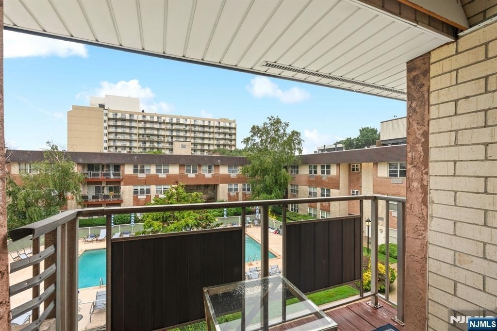 1111 River - Photo 19