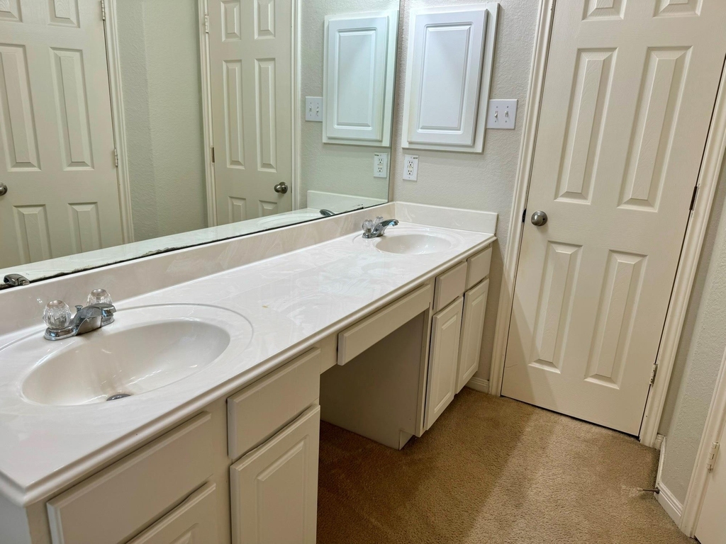 202 Almond Drive - Photo 11