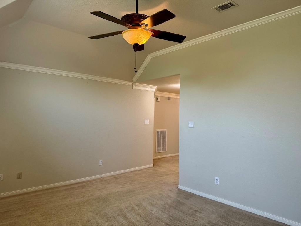 202 Almond Drive - Photo 6