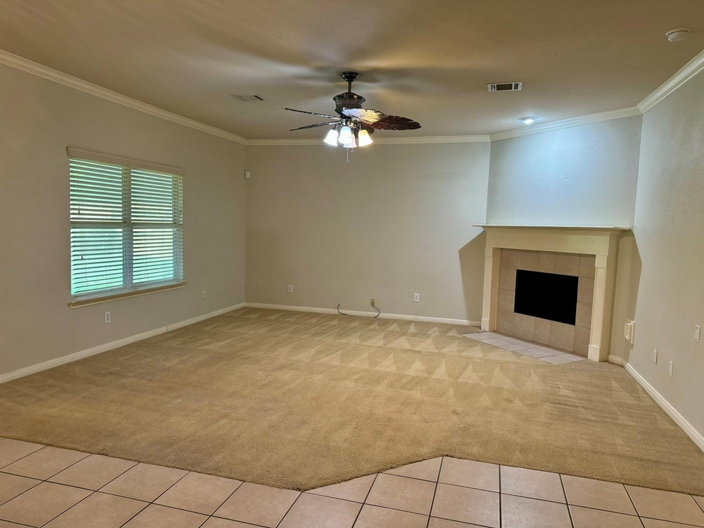 202 Almond Drive - Photo 2