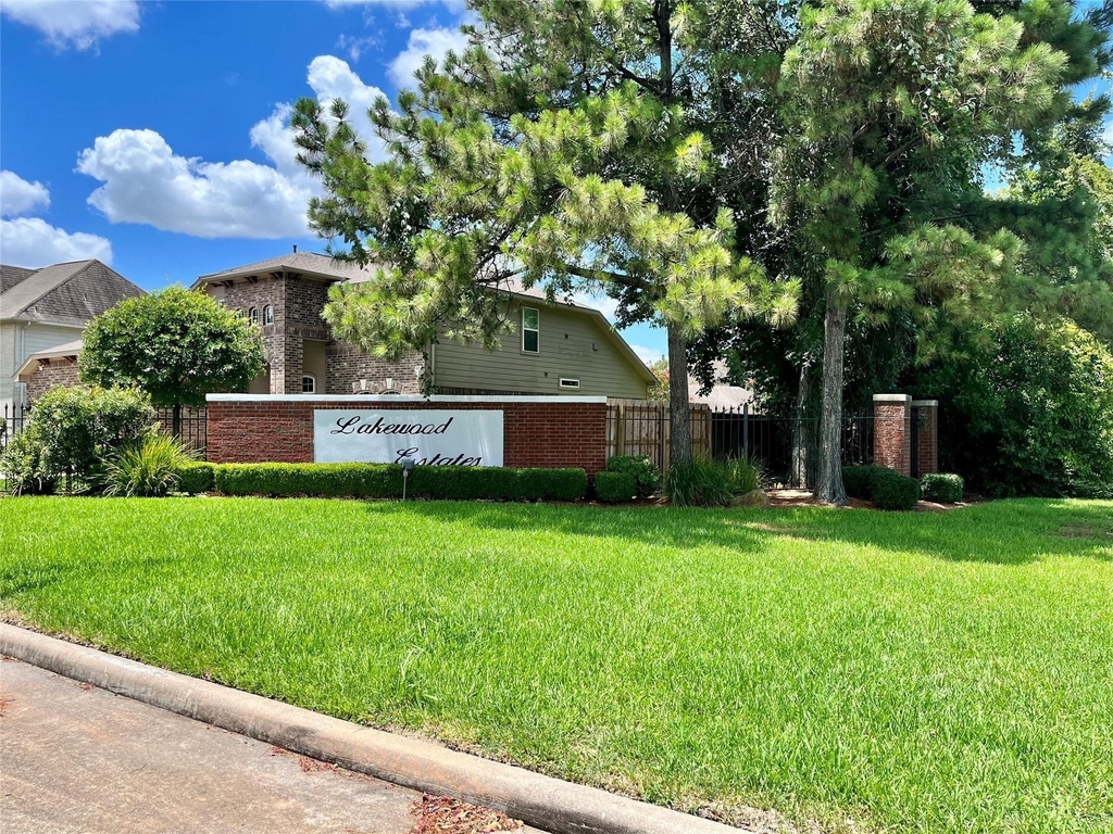 202 Almond Drive - Photo 17